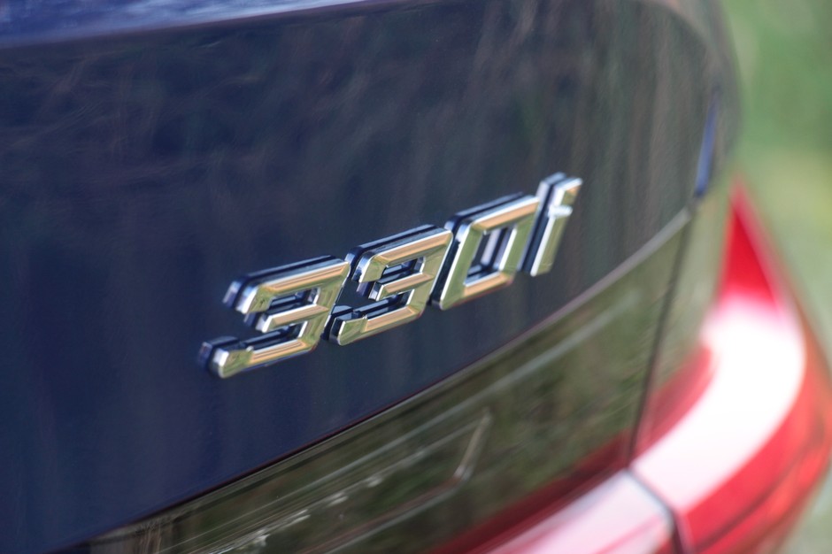BMW 330i