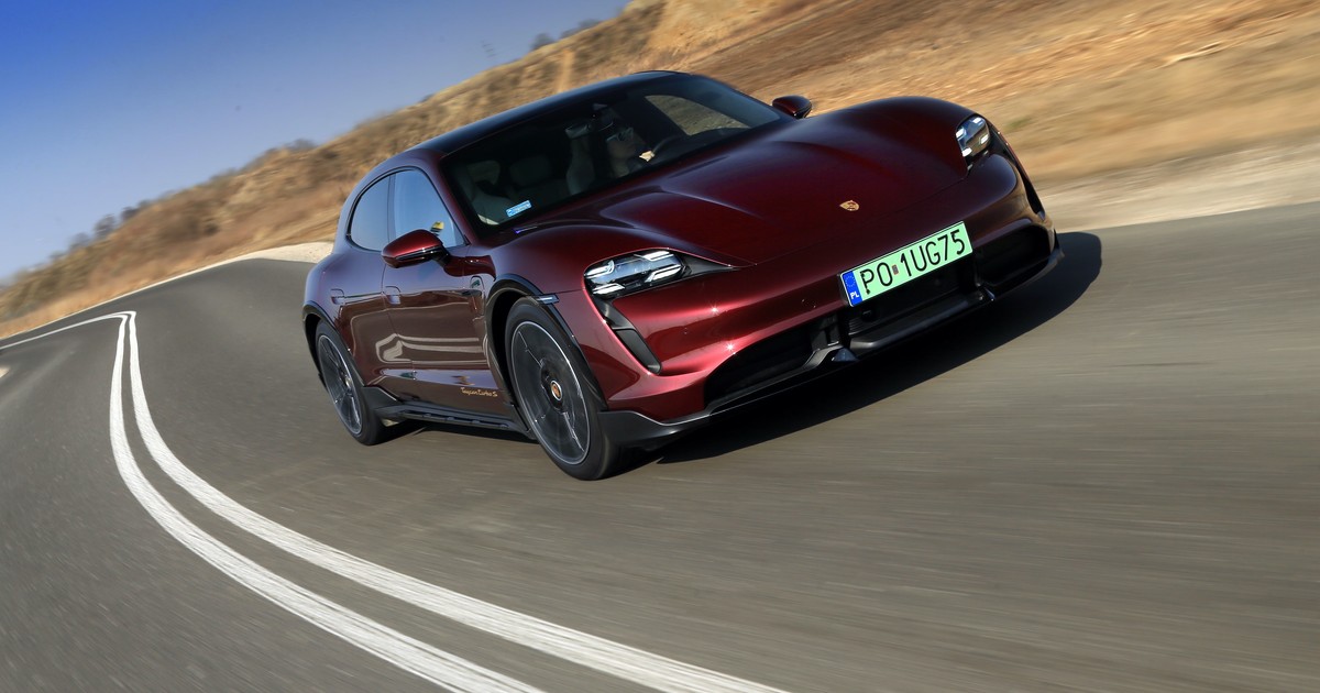 Porsche Taycan Cross Tourismo 2022 r. 1. generacja