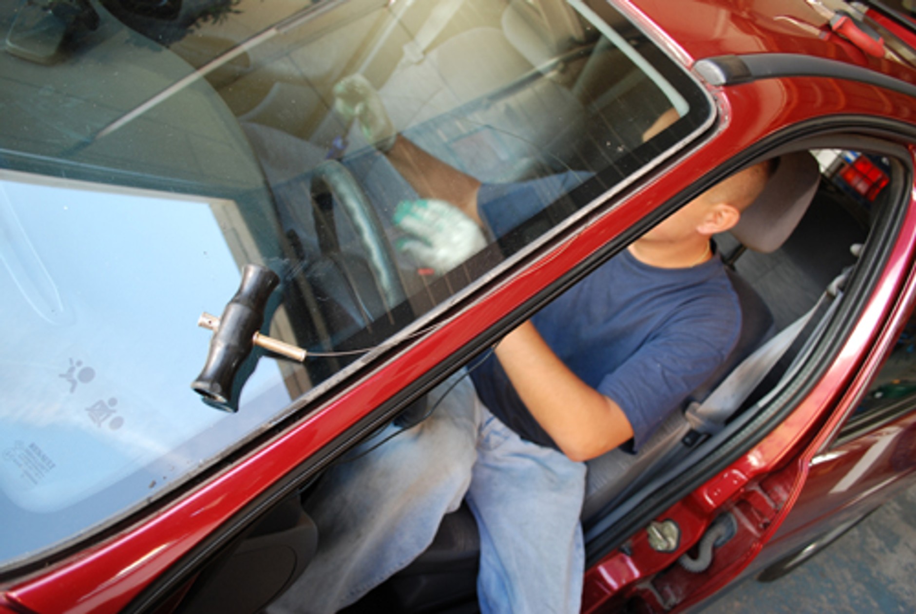 Jak wymienić przednią szybę