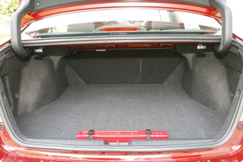 Honda Civic, Mittsubishi Lancer, VW Jetta -  Niby takie same, a jednak inne