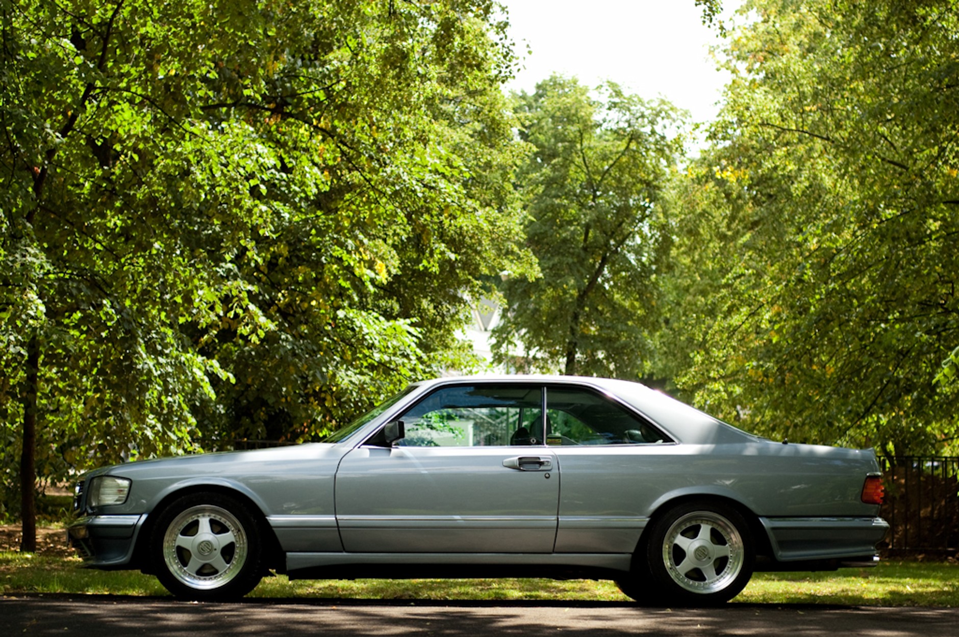 Klasyczne Mercedesy w Wilanowie