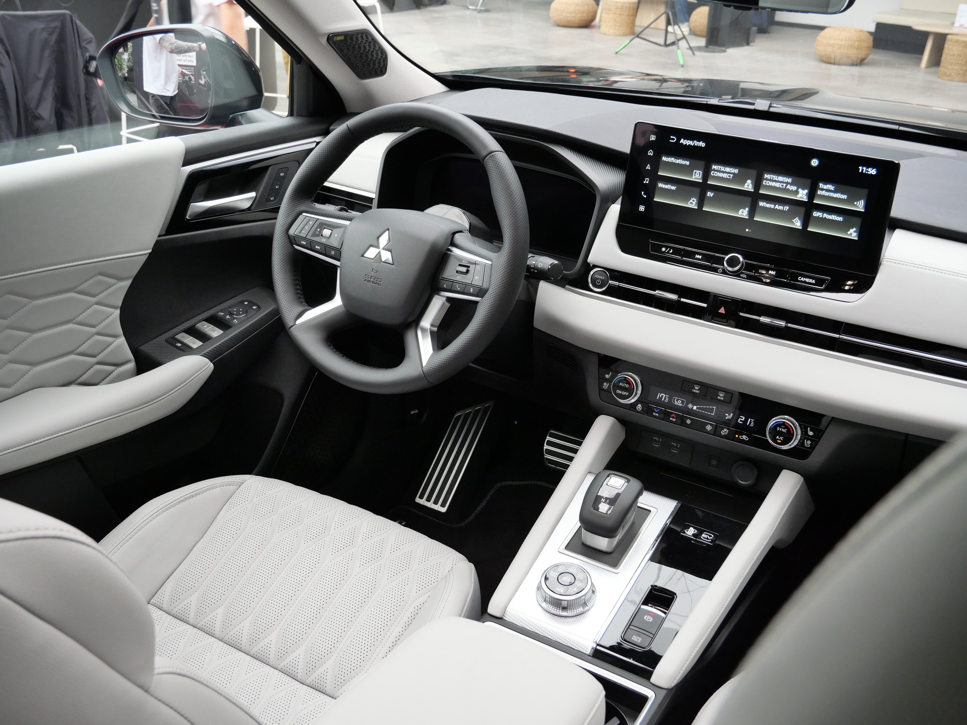 Mitsubishi Outlander PHEV