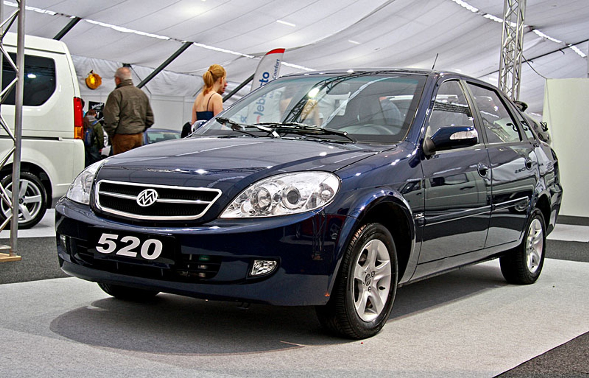 Lifan: kolejna chińska marka atakuje Europę (dane techniczne, fotogaleria)