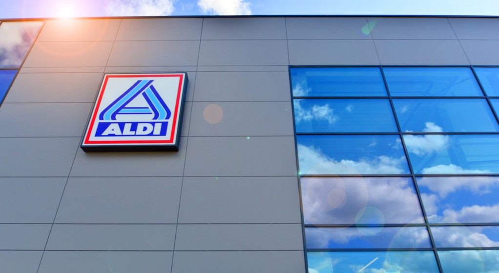 GreenWay Polska i sieci sklepów ALDI rozpoczęły współpracę. Chodzi o ładowarki samochodowe