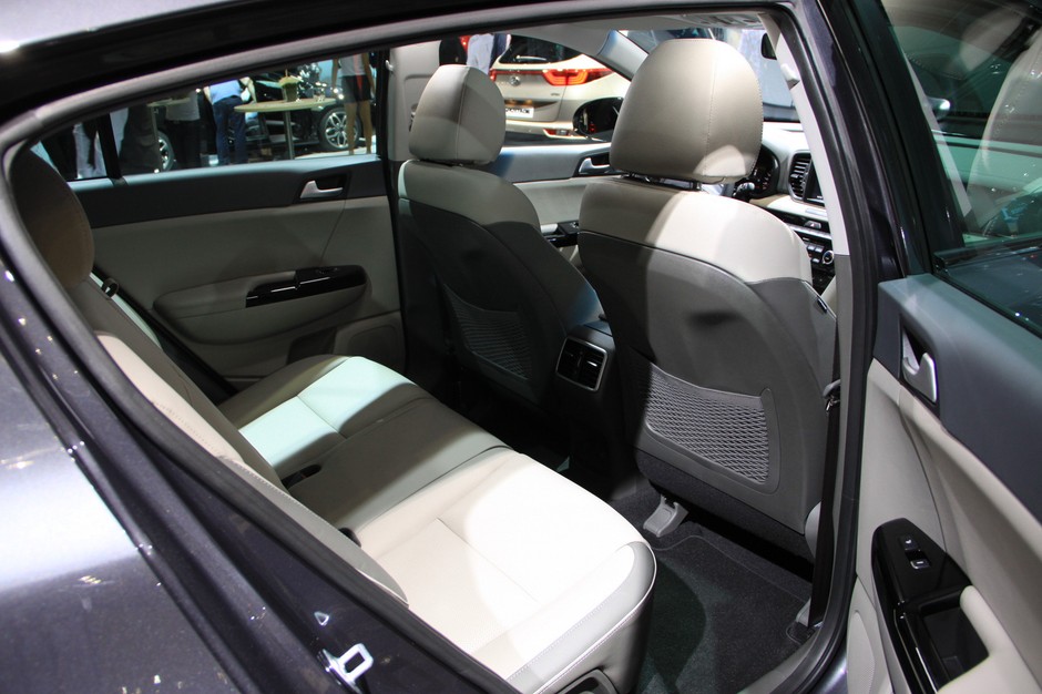 Kia Sportage (Frankfurt 2015)