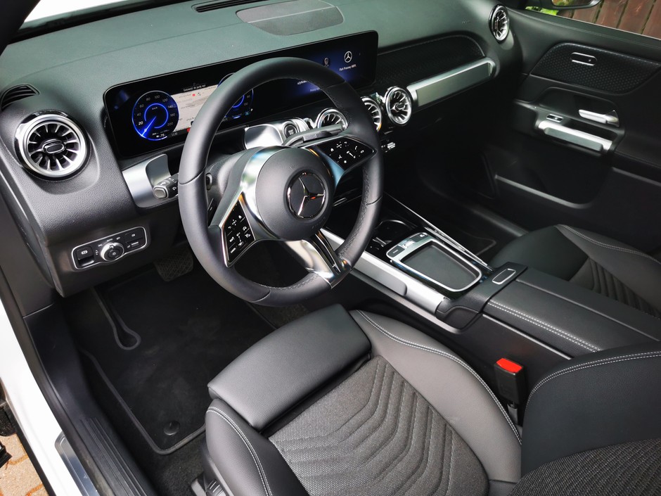 Mercedes EQB 250+