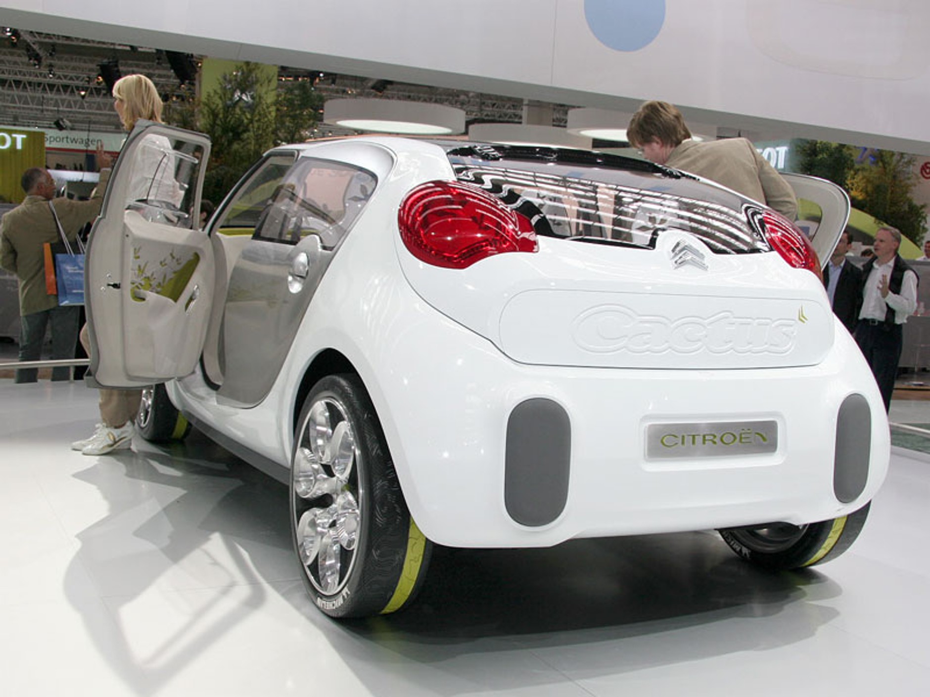 IAA Frankfurt 2009: jak dojechać, gdzie kupić bilet - informacje praktyczne dla zwiedzających