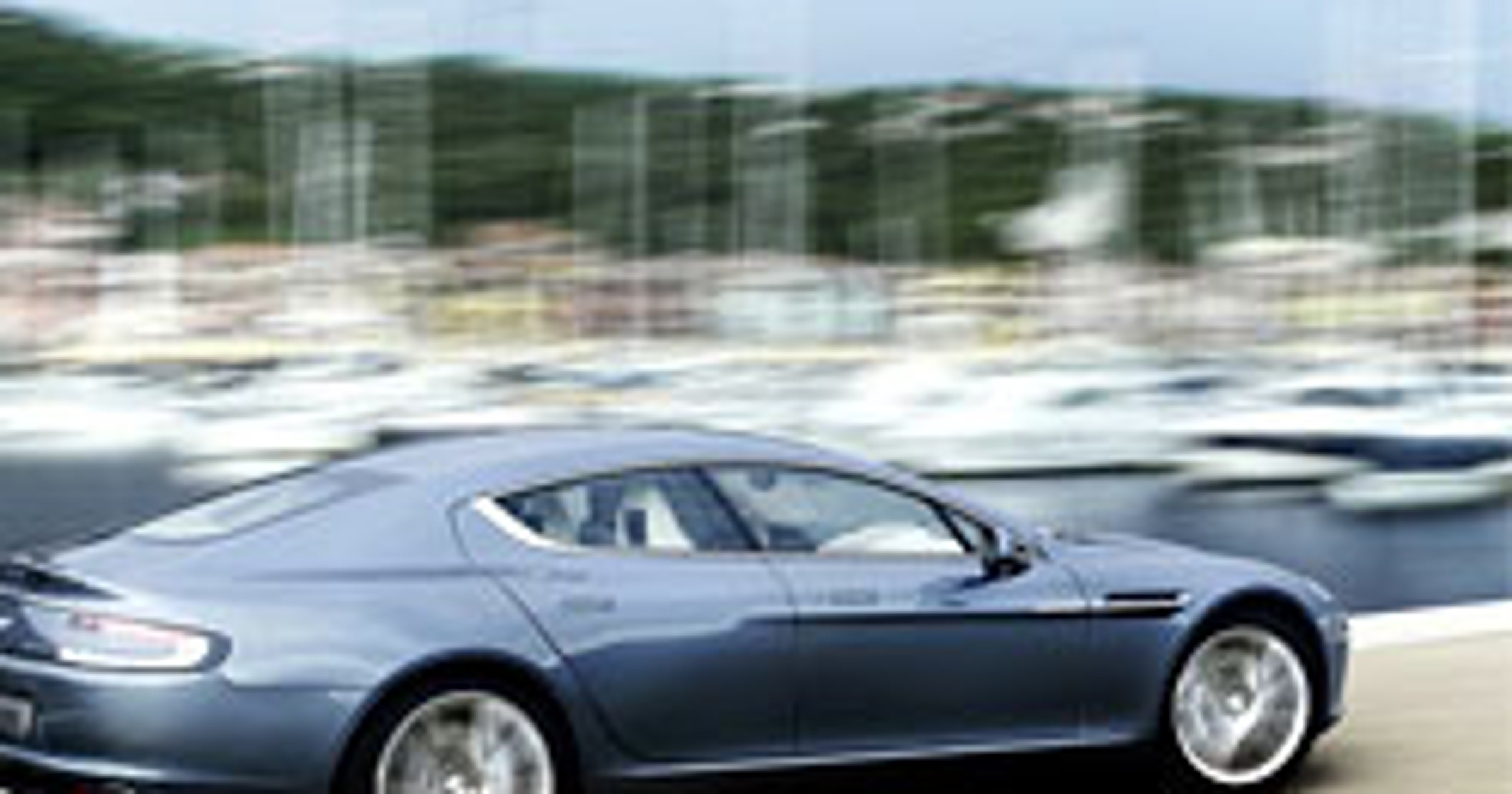Aston Martin Rapide: nowe zdjęcia czterodrzwiowego coupe