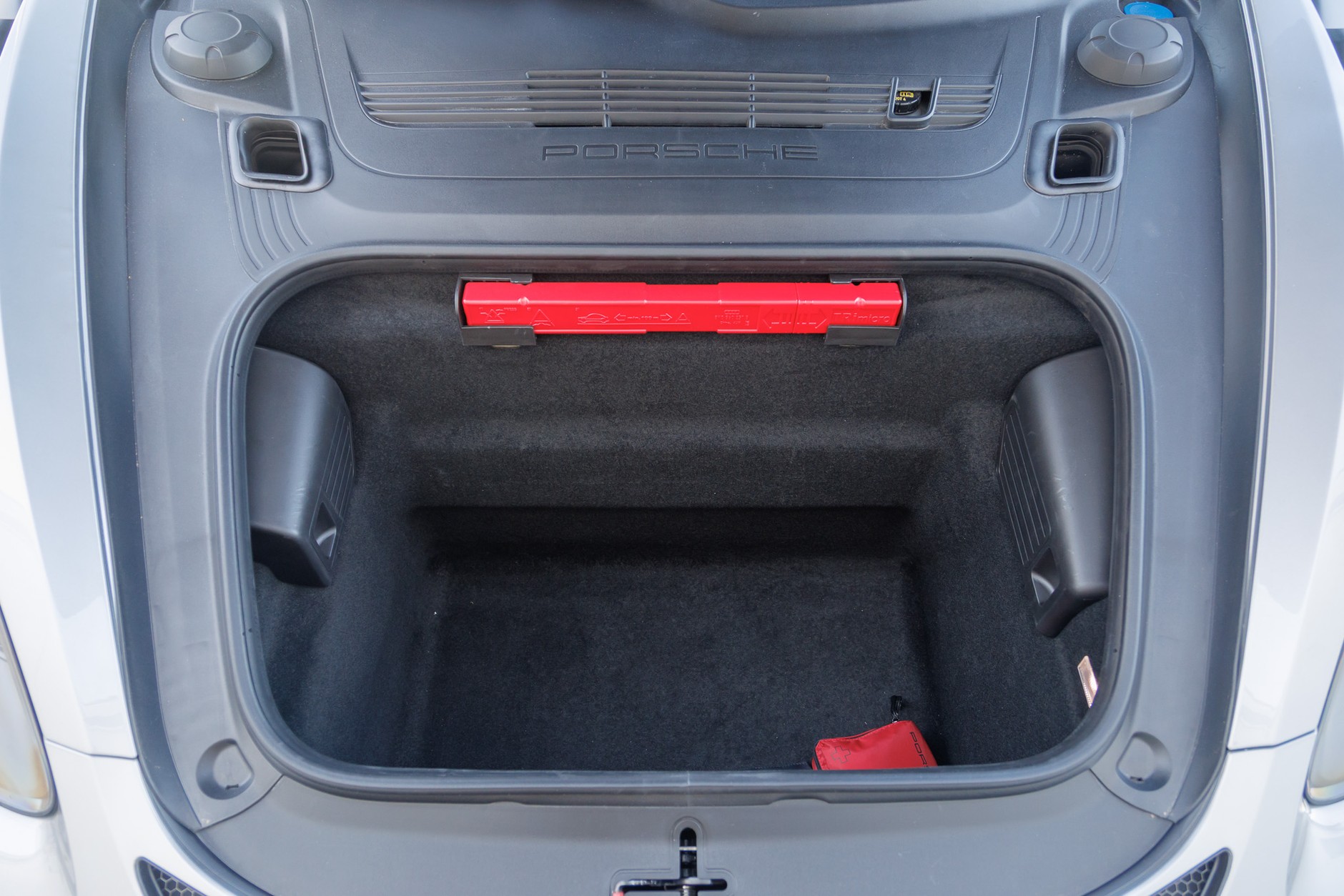 2025 porsche 718 Spyder RS