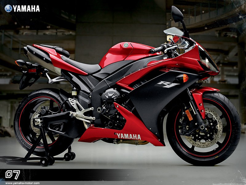 Yamaha YZF-R1 2007: bez kompromisu