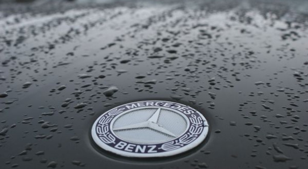 Mercedes - logo