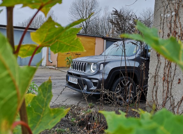 Jeep Renegade 1.3 GSE-T - prawie made in Poland | TEST