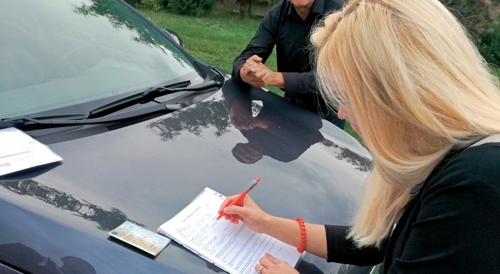 Formalności i wydatki po zakupie auta.