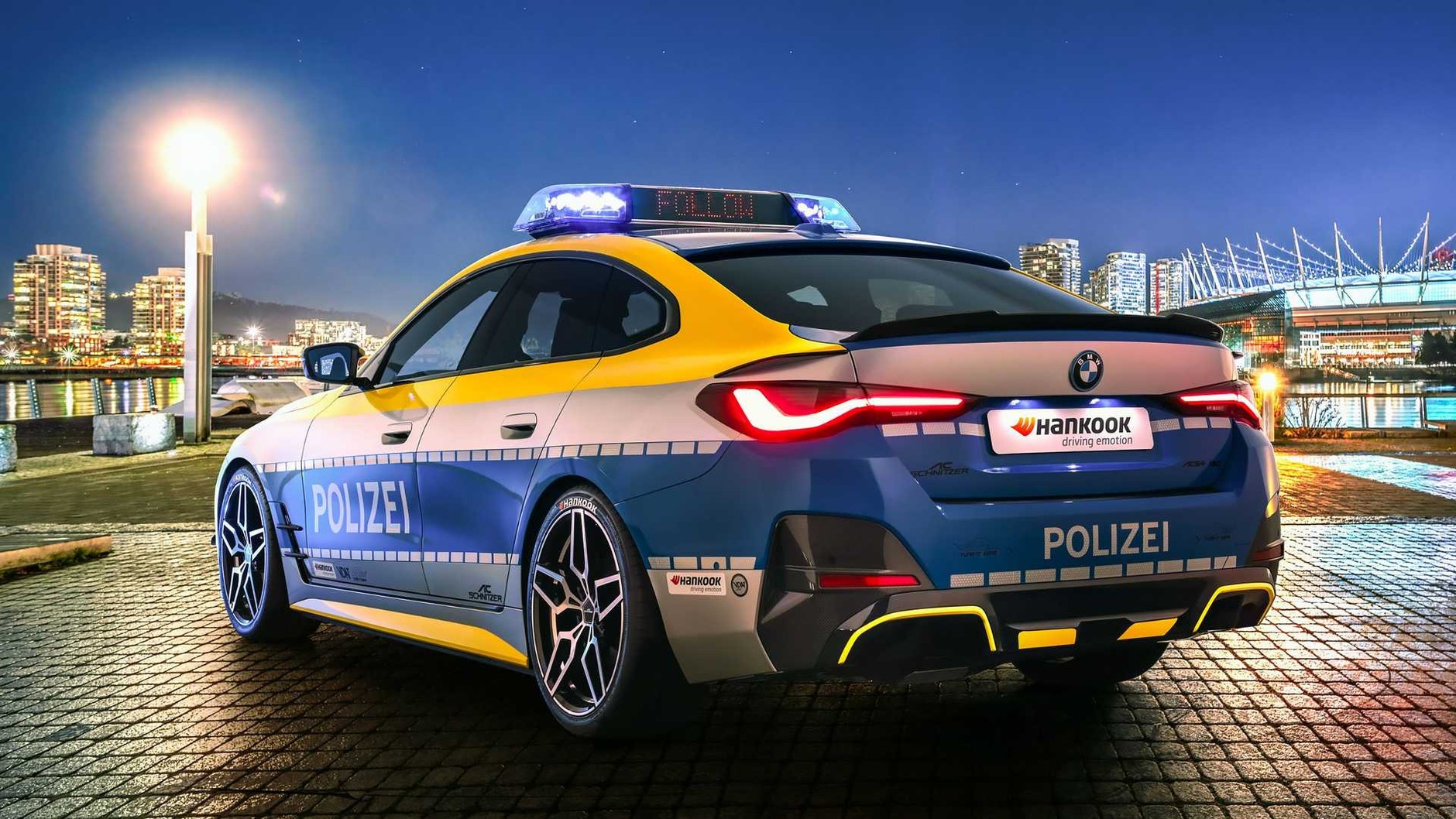 Koncepcyjny radiowóz BMW i4 AC Schnitzer