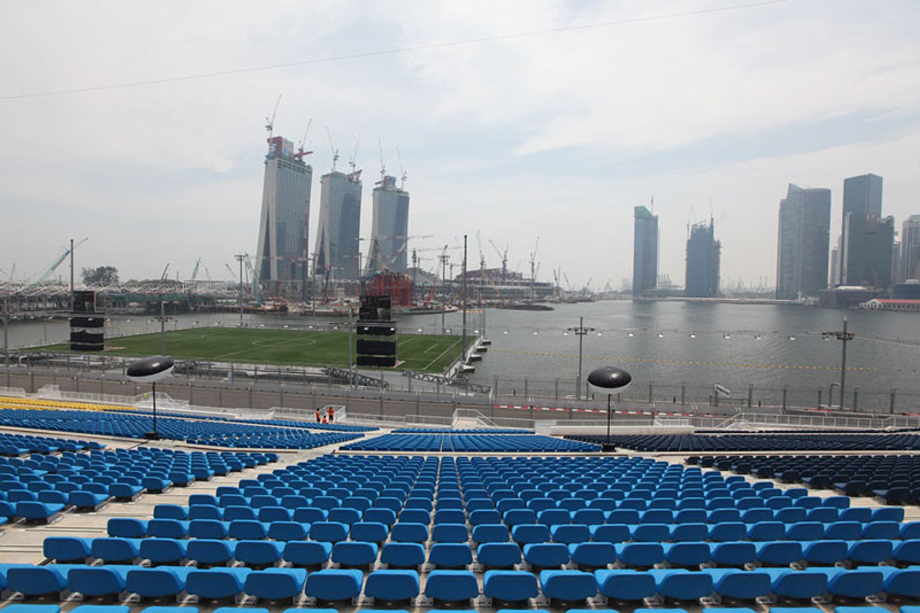 Grand Prix Singapuru 2009: sukces Hamiltona - fotogaleria Jiři Křenek