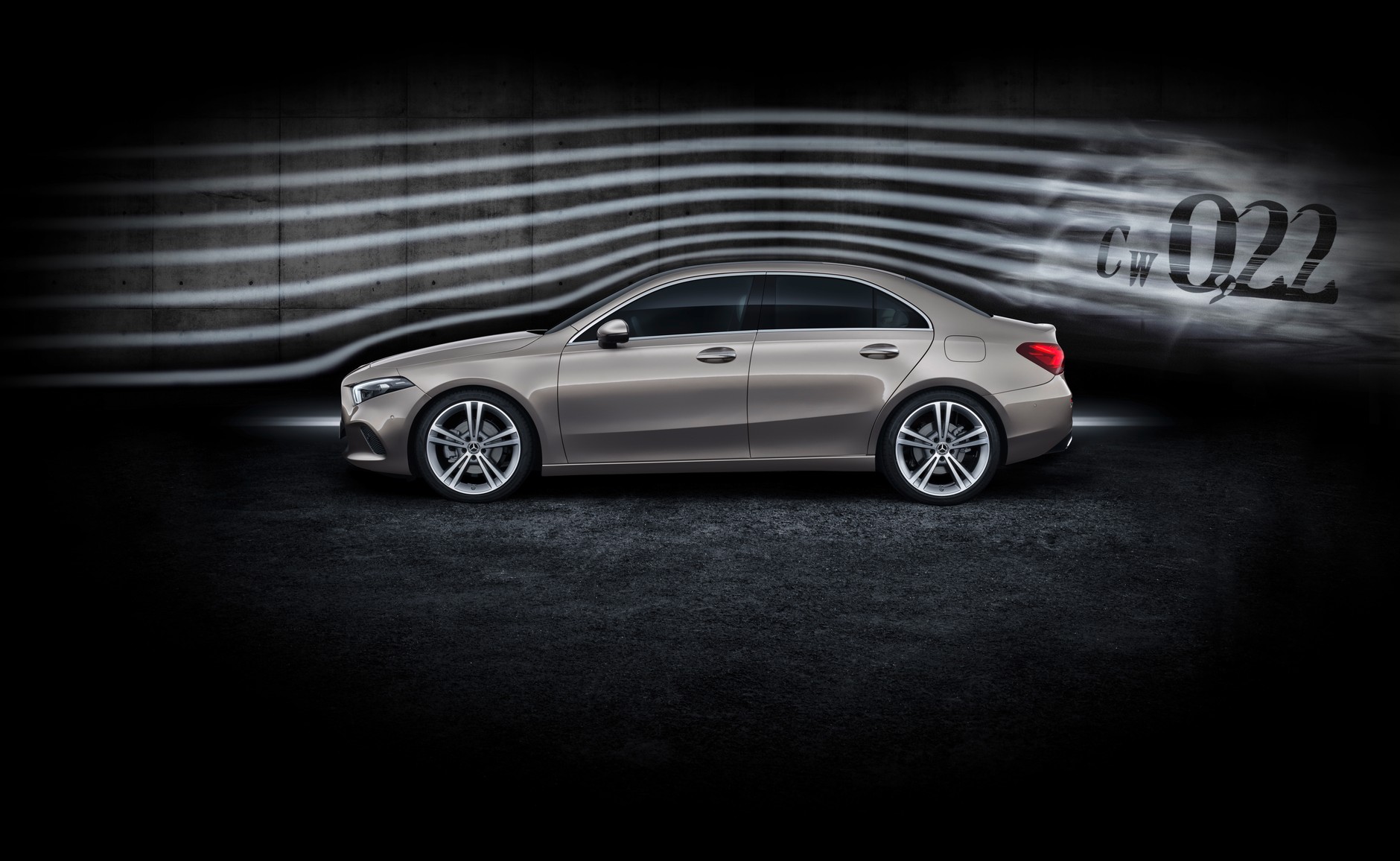 Mercdes Klasy A sedan w wersji europejskiej