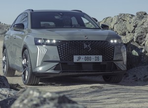 DS 7 po liftingu - francuski SUV z najmocniejszym napędem w historii