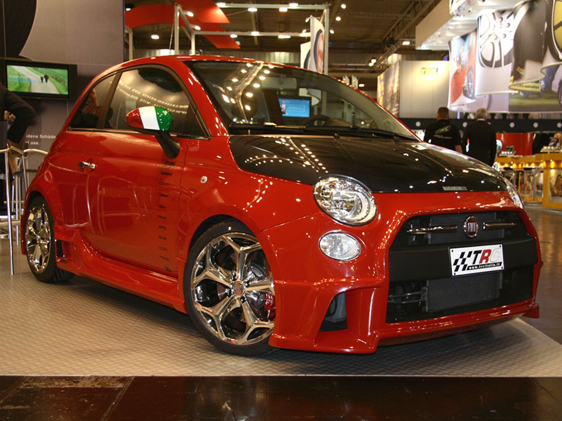 Essen Motor Show 2007: Nowy Fiat 5-0-0 Super TRC Marangoni