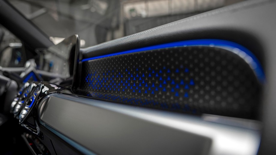 Kabiny Mercedesów EQA i EQB