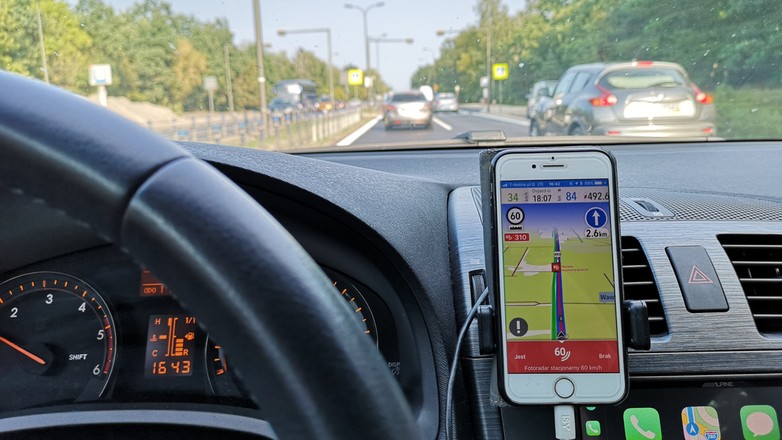 Nawigacja - ostrzeżenie przed fotoradarem