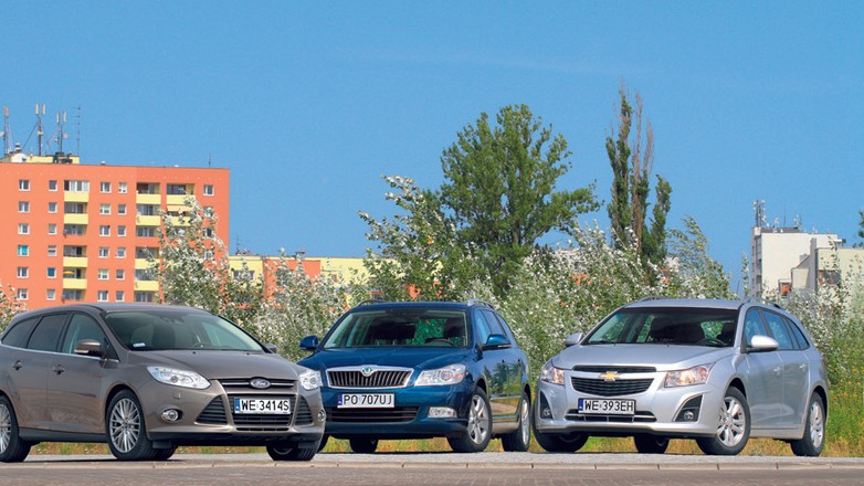Chevrolet Cruze kombi kontra Ford Focus i Skoda Octavia: które kompaktowe kombi jest najlepsze