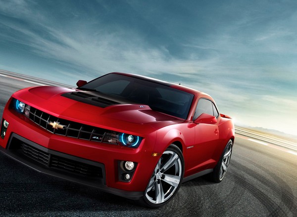Chevrolet Camaro ZL1 zjada Mustanga na śniadanie