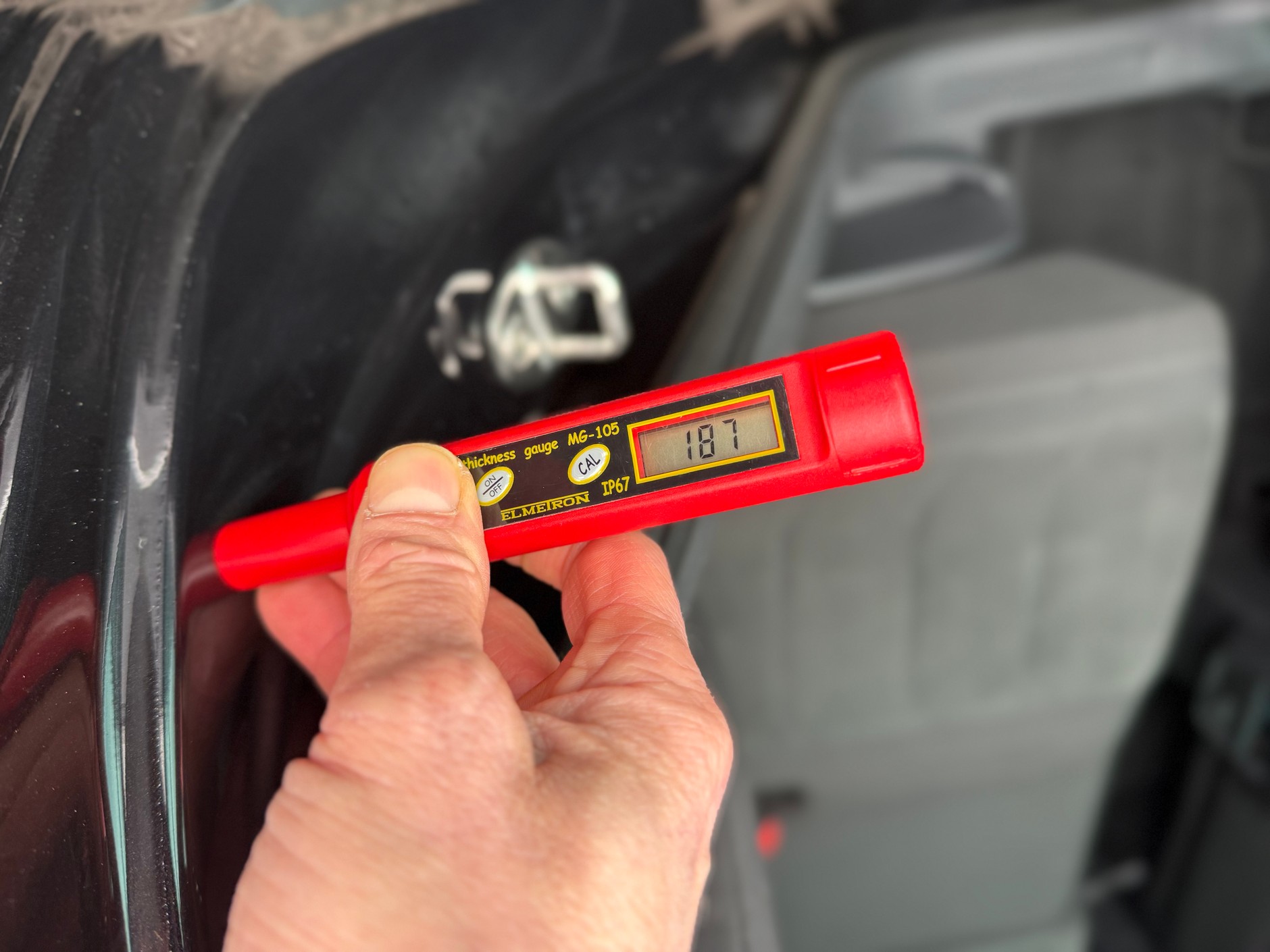 Volkswagen Tiguan z ogłoszenia. Prawe nadkole 