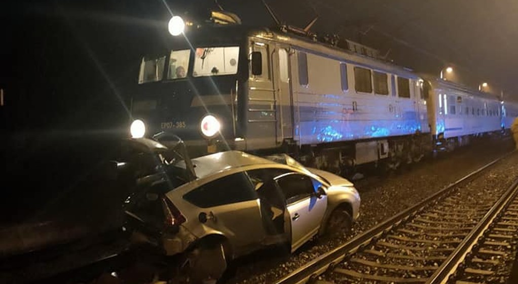 Wypadek na przejeździe kolejowym