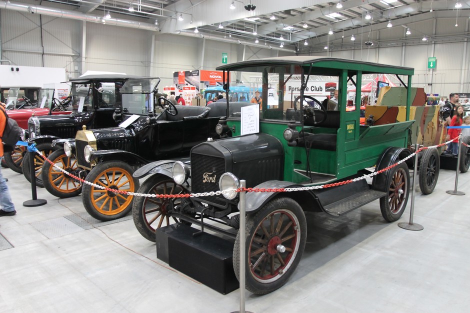 Auto Nostalgia 2013