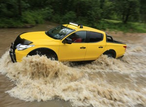 Jak korzystać z blokady mechanizmu różnicowego?
