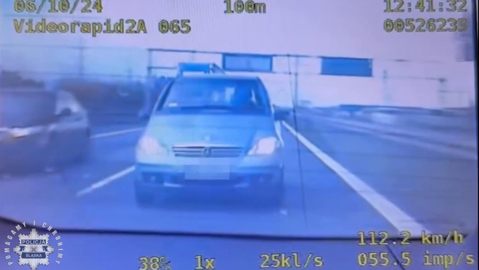 Jechał na zderzaku policji autostradowej