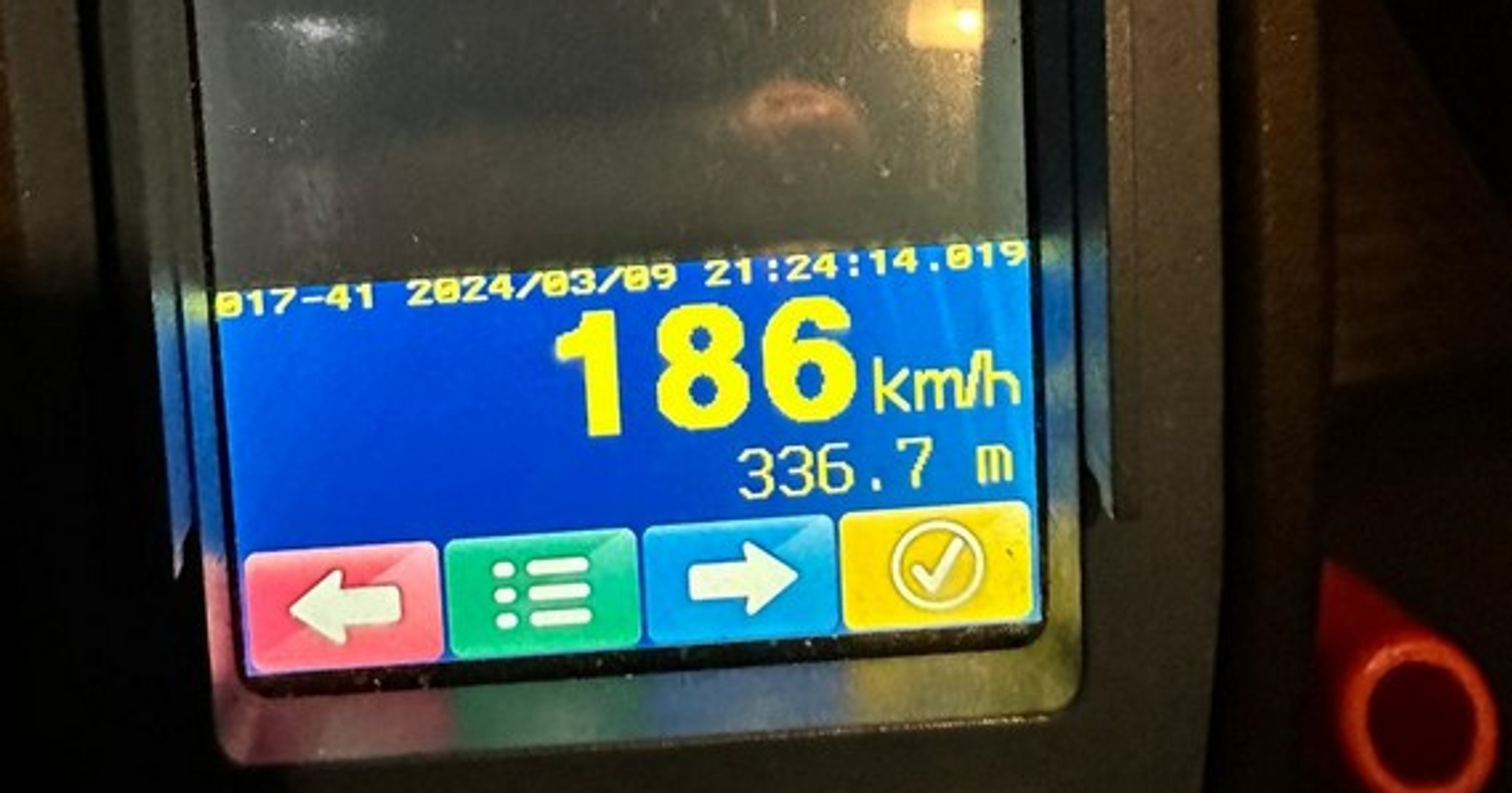 Pędził w mieście prawie 190 km.h. Policjanci nie mieli litości