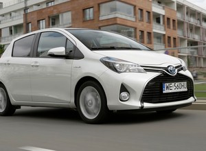 Toyota Yaris Hybrid 100: Wygodna i naprawdę oszczędna!