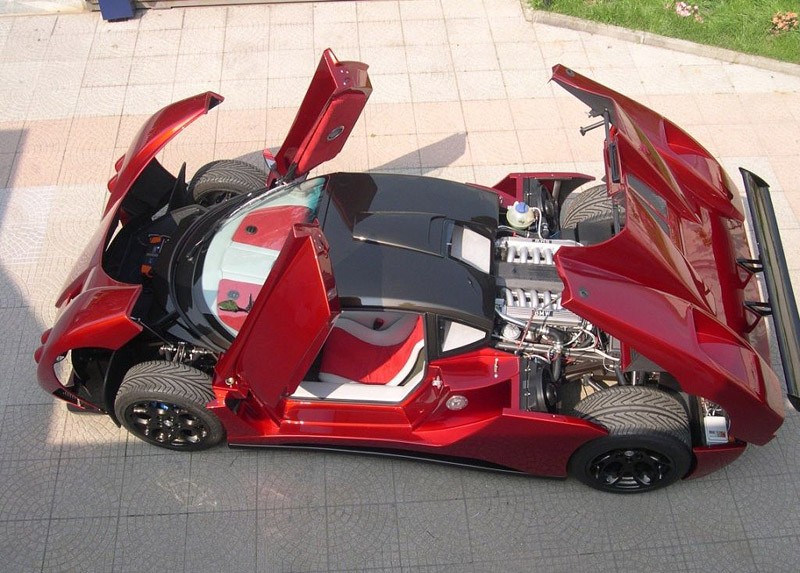 Lavazza GT-X V12 5.3: najnowsze osiągnięcie spółki Simbol Design