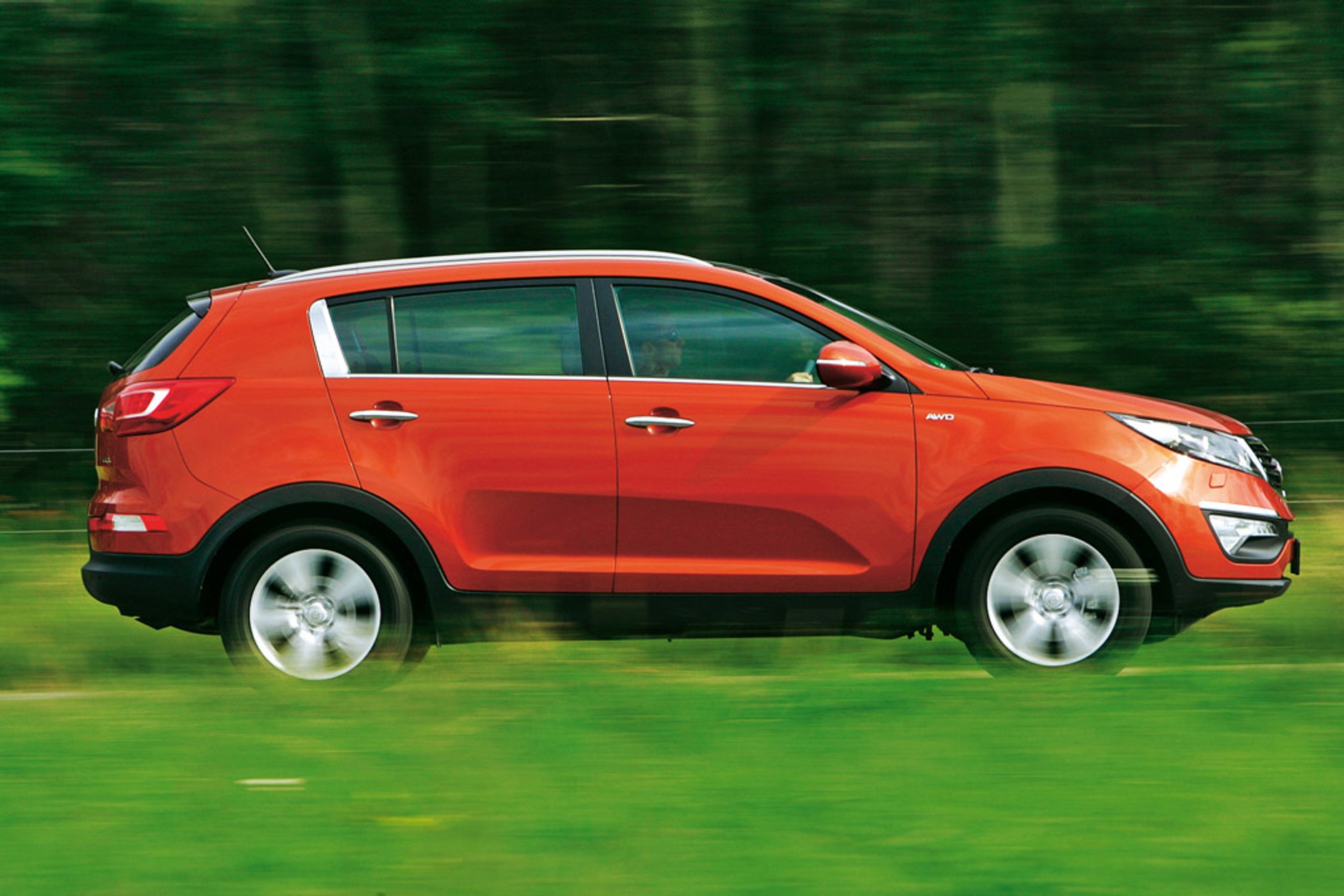 Bo miasto to też jest jakiś teren: Kia Sportage kontra Ford Kuga, Toyota RAV4 i VW Tiguan