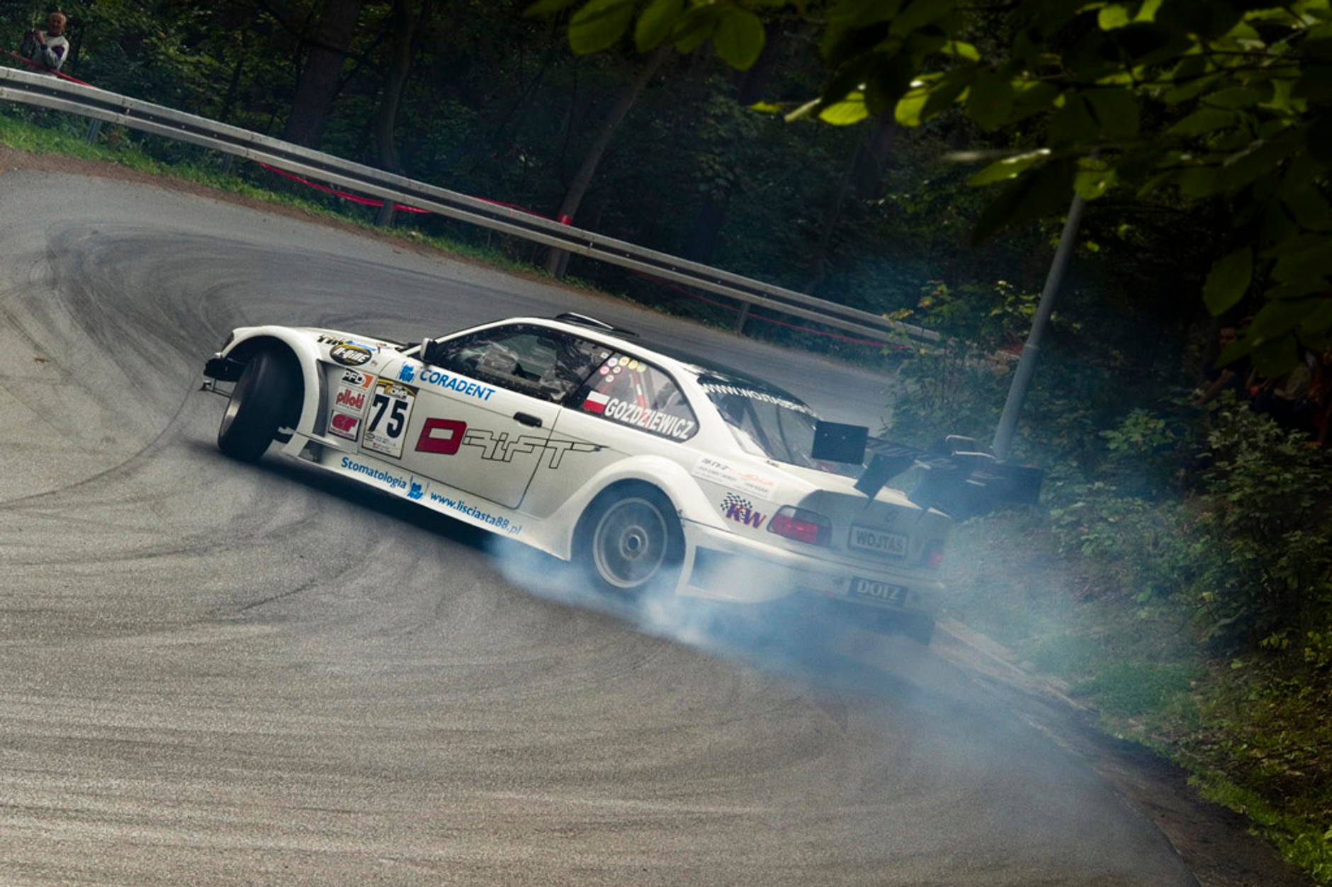 Driftingowe Mistrzostwa Polski: najlepsi driftowali po oesie