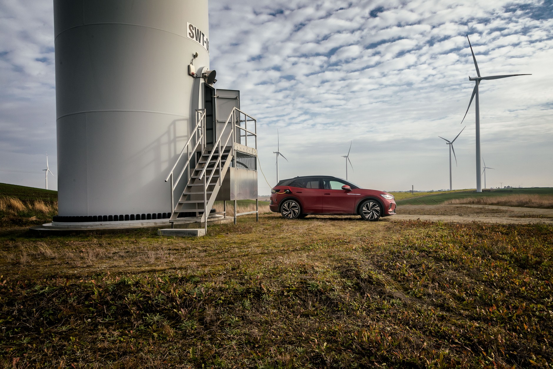 Way to zero -wejdź na farmę wiatrową z Volkswagenem