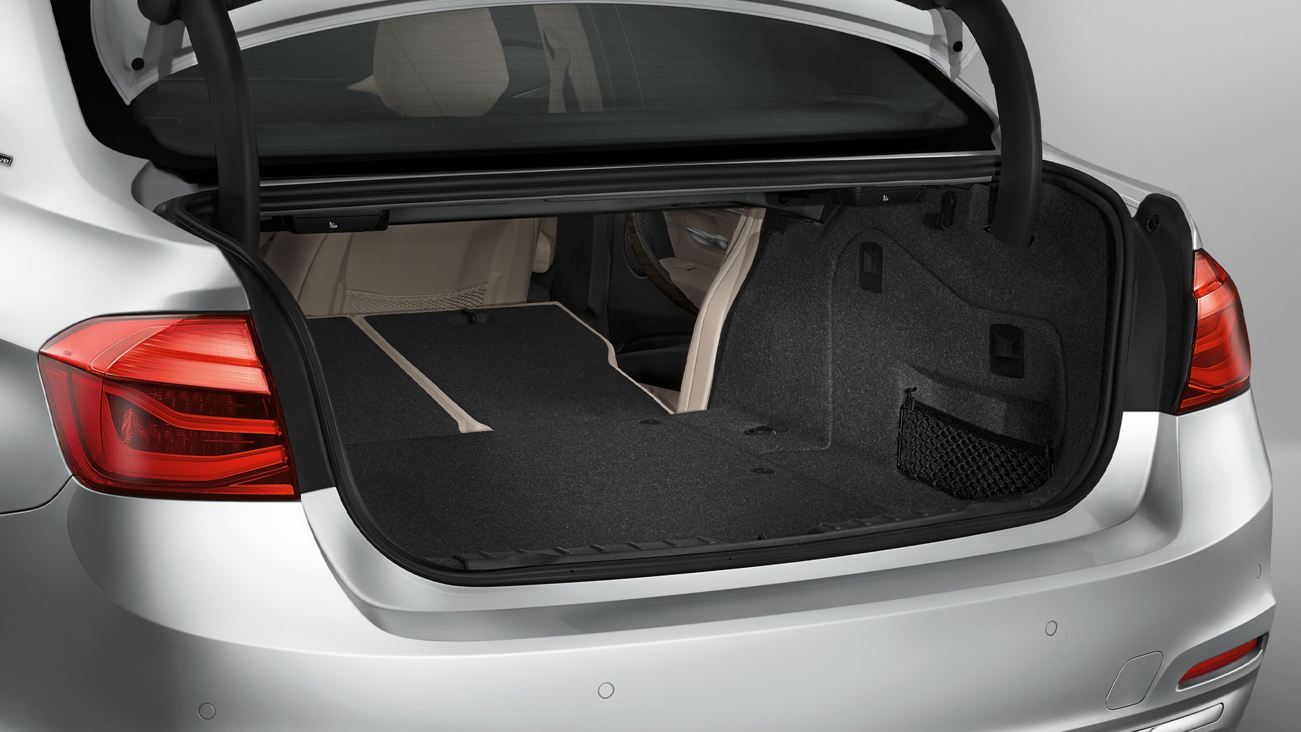 BMW 330e iPerformance