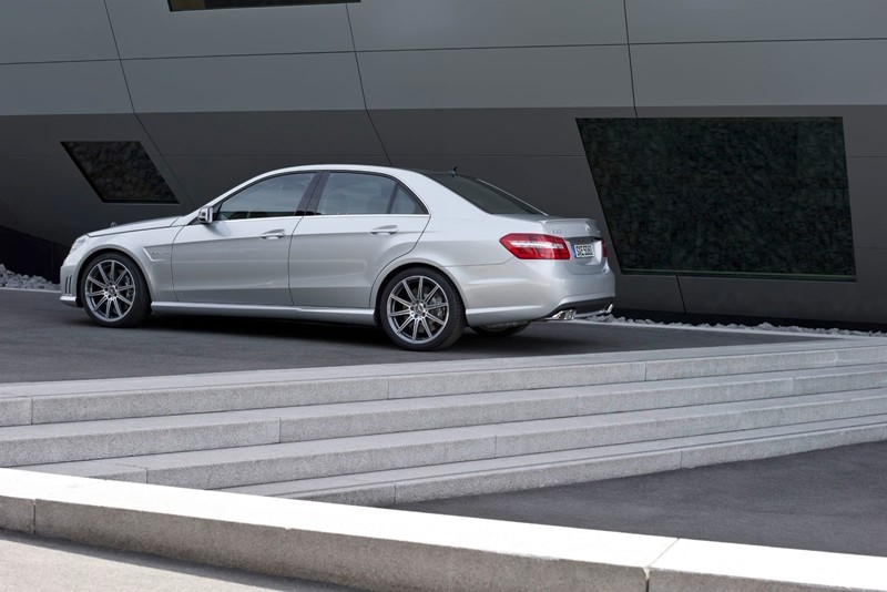 Mercedes E63 AMG