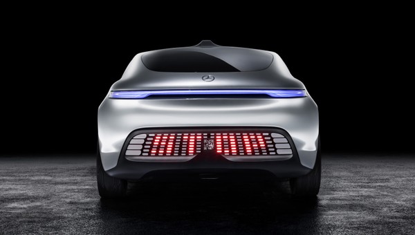 Mercedes porzuca rozwój w pełni autonomicznych samochodów osobowych, ale... nie ciężarówek