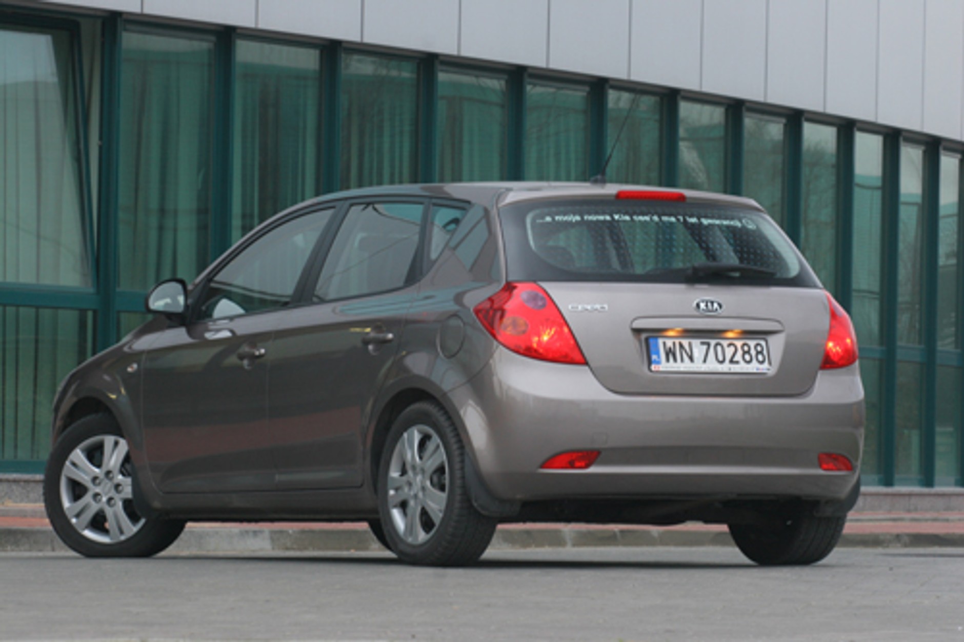 Kia Ceed, Opel Astra, Ford Focus - Dwa niszczyciele i stawiacz min