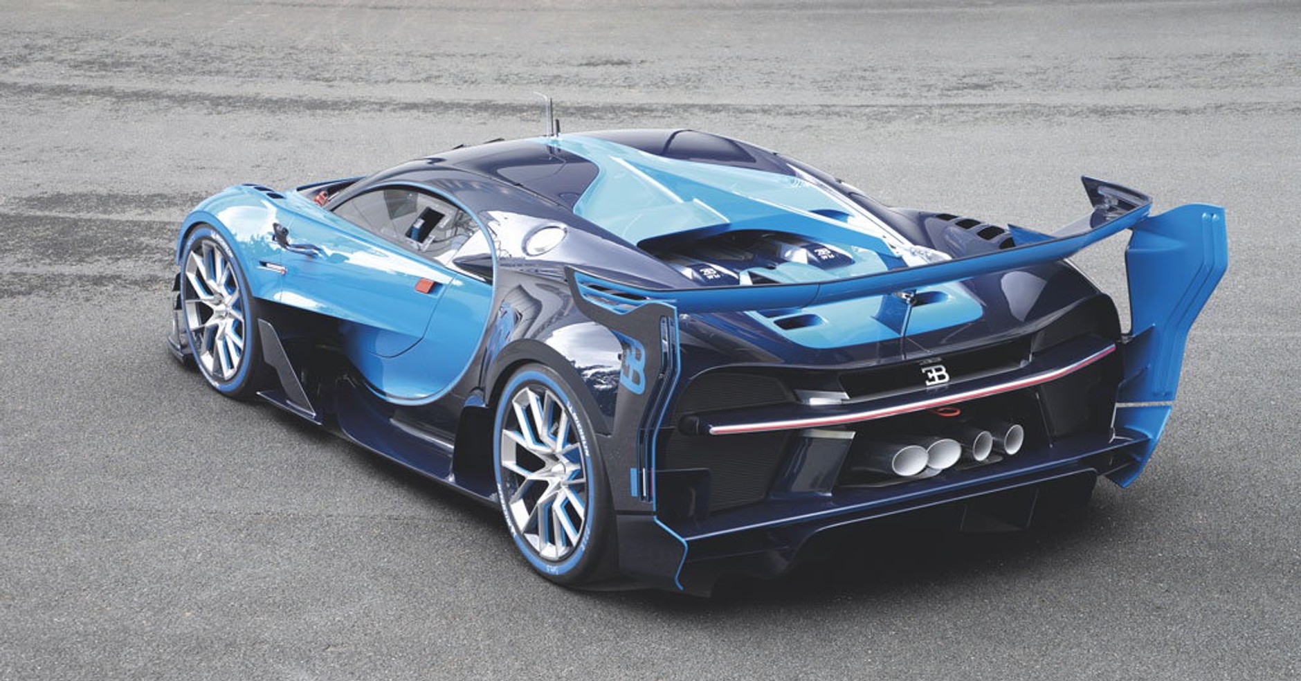 Bugatti Vision Gran Turismo - nielimitowane i niemal nierealne