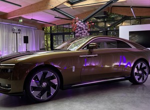 Rolls-Royce wprowadza specjalne zasady. Szef marki stawia na swoim