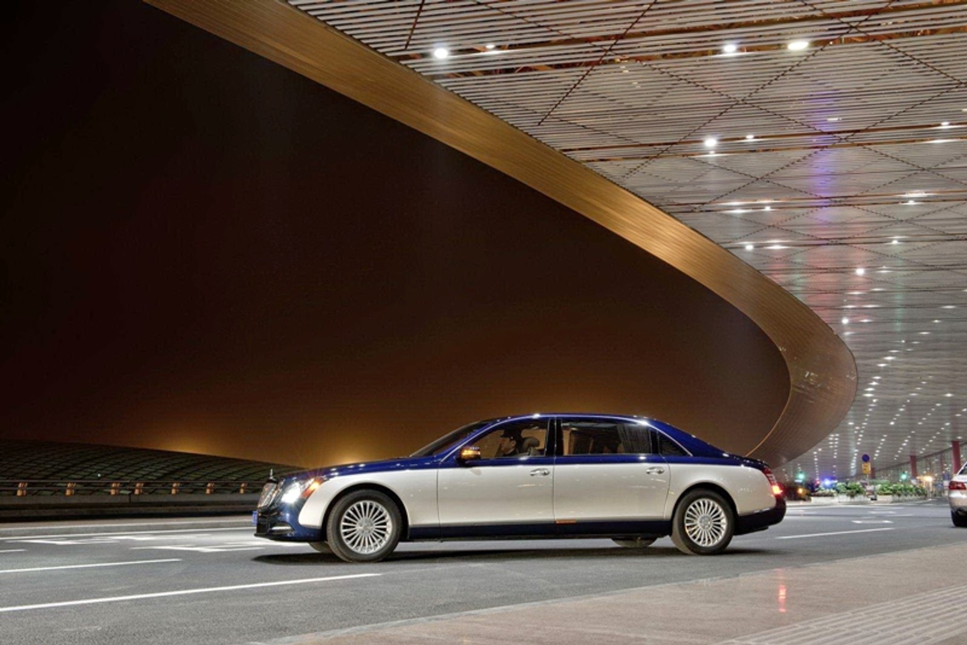 Maybach odmieniony, ale po co?