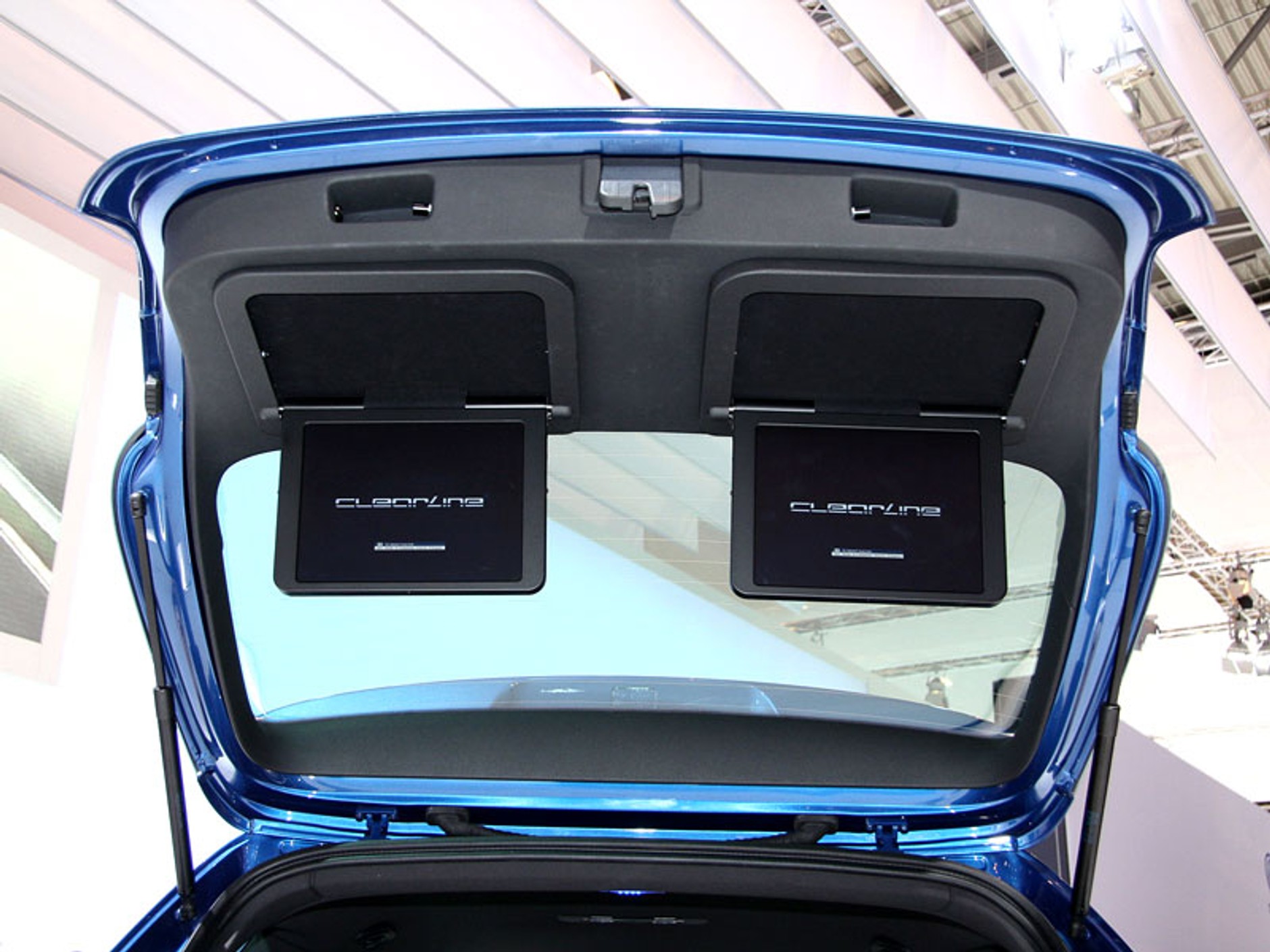 Essen Motor Show 2007: Volkswagen Golf Variant RaVe 270 – premiéra tuningowego konceptu