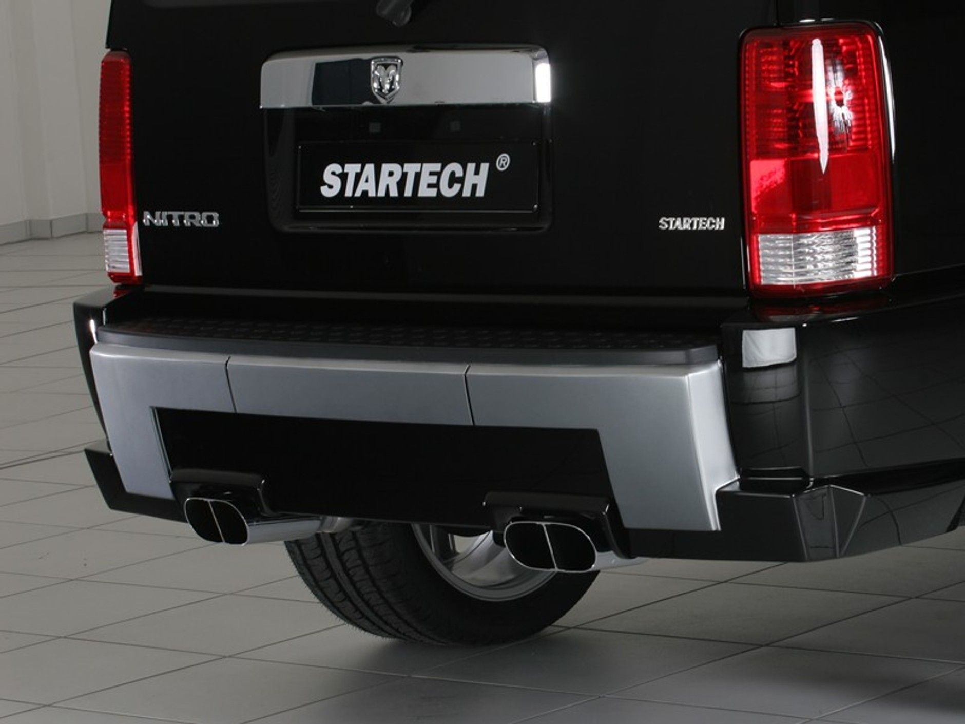 Startech Dodge Nitro - tuning wraz z debiutem