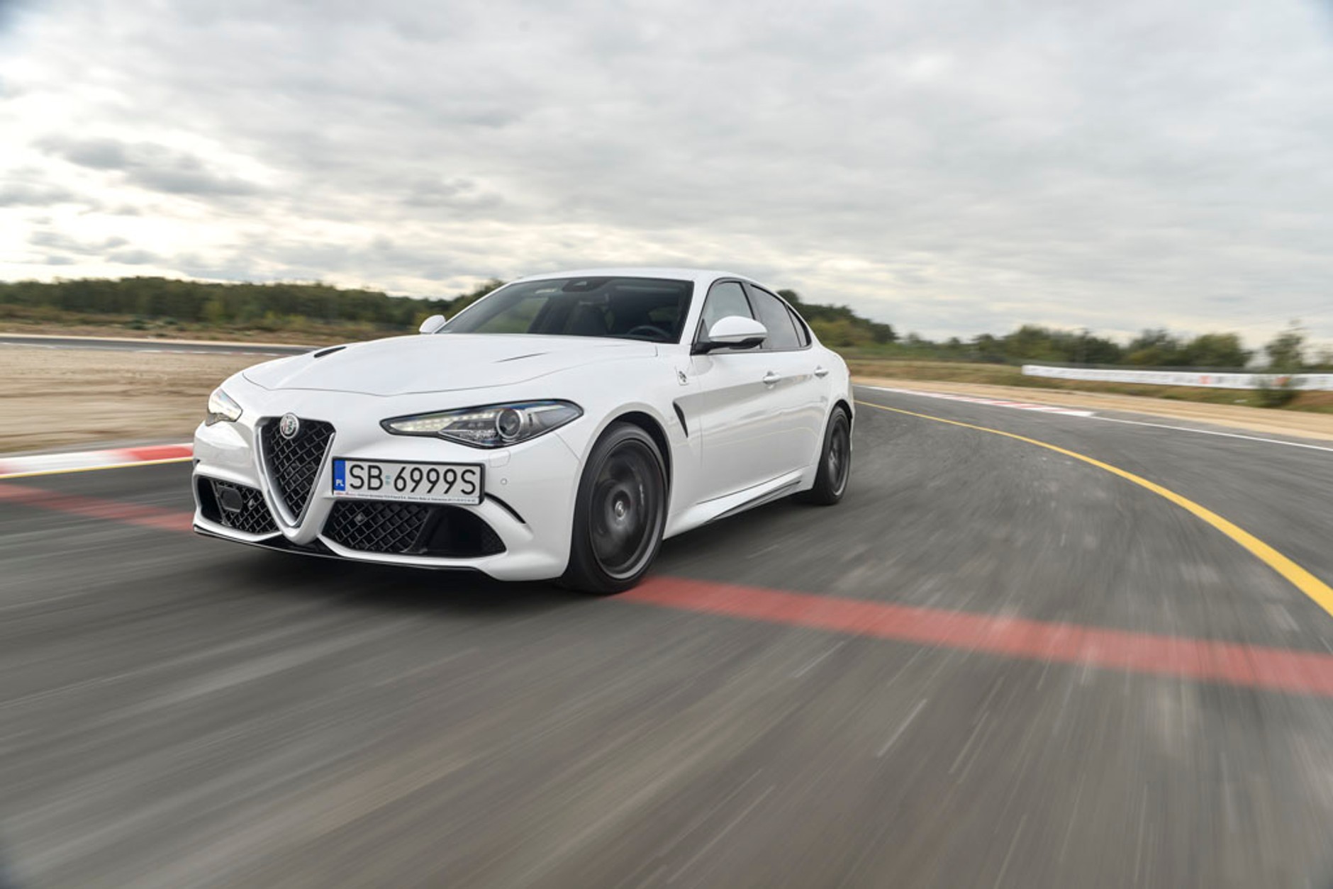 Alfa Romeo Giulia Quadrifoglio - powrót w wielkim stylu
