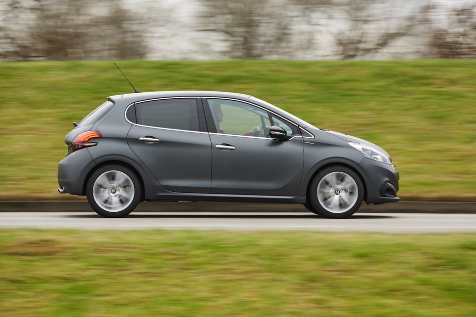 Peugeot 208 I bywa drogi w utrzymaniu