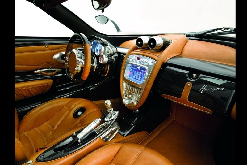 Pagani Huayra się objawiła