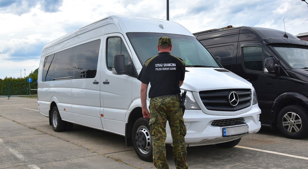 W Mercedesie podejrzenia straży granicznej wzbudził wymieniony silnik